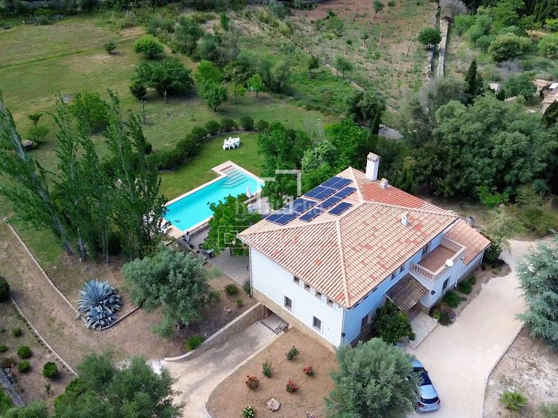 Foto a7192c1f-da81-440c-a6ad-e0bdea5922b0. Masia amb aparcament piscina a Esporles