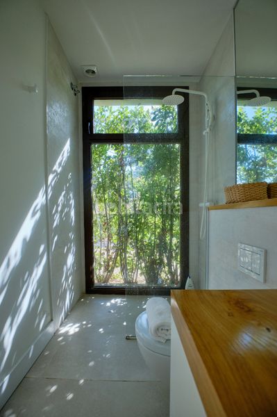 Foto a7acc100-7539-4ceb-8be4-844961d348a1. Lloguer casa amb xemeneia calefacció aparcament piscina a Mont-ras