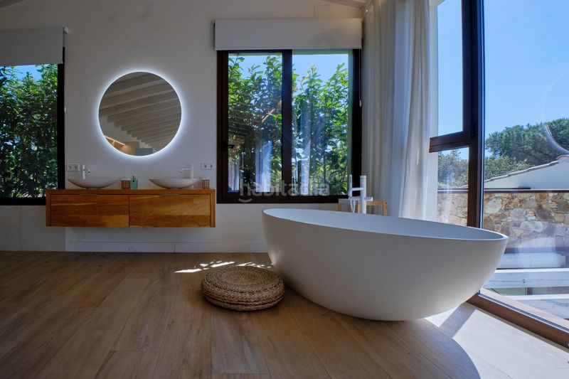 Foto c159bbbb-9f5a-45fb-ac07-b6060fec4fa2. Lloguer casa amb xemeneia calefacció aparcament piscina a Mont-ras