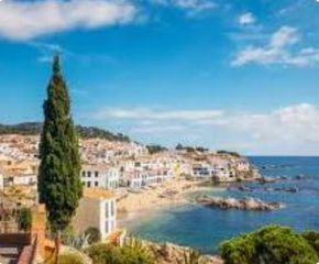 Rent Flat  Plaça nova. Apartamento amueblado en el centro de palafrugell, junto a plaça