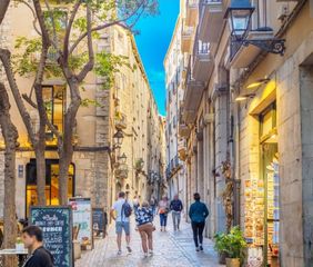 Transfer Business premise  Carrer migdia. Local en traspaso – centro de estética y solárium totalmente equ