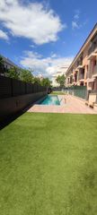 Affitto Appartamento  Passeig del mar. Ático dúplex con terraza y piscina a 2 minutos de platja gran –