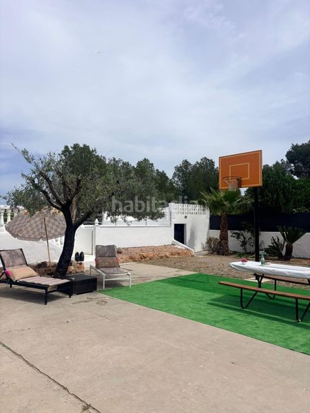 Foto 5d5de0d4-073a-4164-8b60-5db5c0fd6516. Casa amb aparcament piscina a Los Pinares-La Masia Bétera