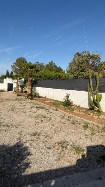 Foto ff439a82-d2d3-4e78-8abd-3342a809d9c8. Casa amb aparcament piscina a Los Pinares-La Masia Bétera