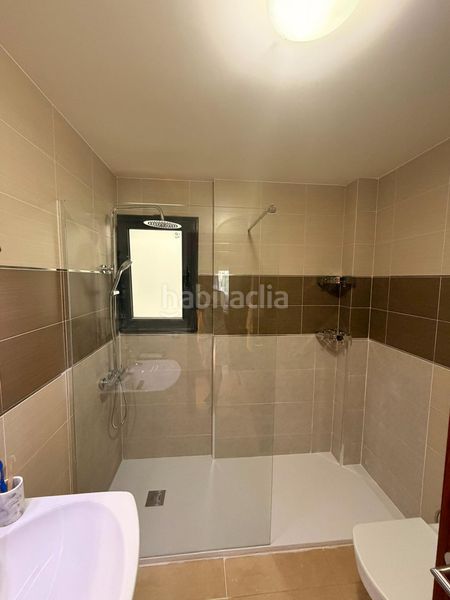 Foto c191c668-7442-4ba7-b488-c75af41257c0. Pis a Llagostera