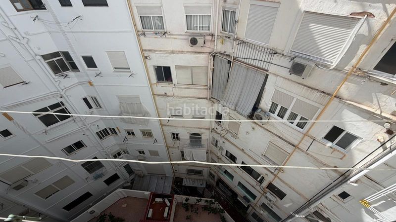 Foto 617b143a-1159-4bb6-899e-0ffd9fd68686. Lloguer pis a Russafa Valencia