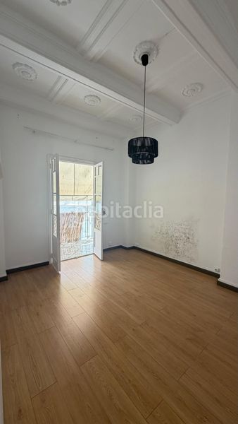 Foto 6bf605e7-4db1-4c54-acb9-3a301ca0a363. Lloguer pis a Russafa Valencia