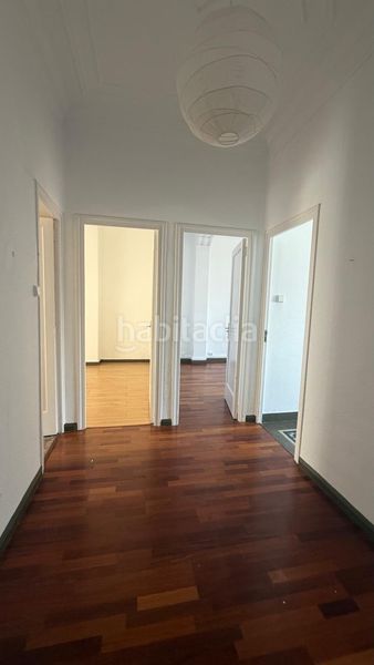 Foto be233d0c-76e0-44ce-9dfa-9e34ecbfdccb. Lloguer pis a Russafa Valencia