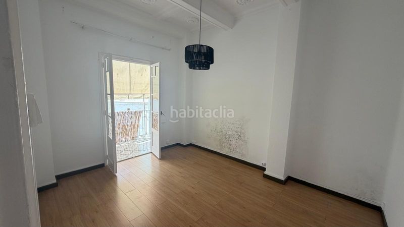 Foto e5a6fbba-7892-4813-8027-98bec474af7e. Lloguer pis a Russafa Valencia