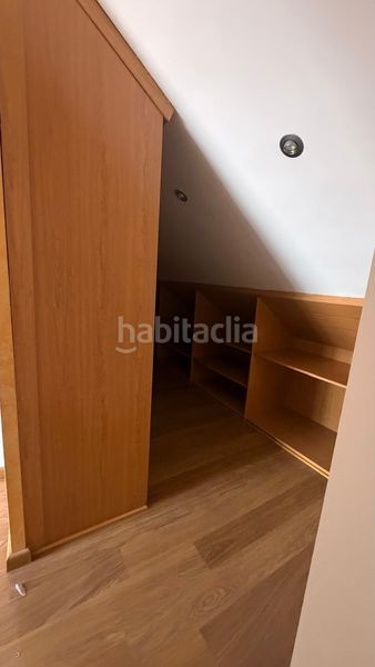 Foto 05431b67-158a-4d26-af6d-51be324f27e2. Àtic a Mont Olivet Valencia