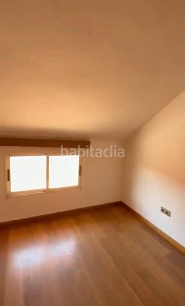 Foto 93a01011-8b23-4056-97e7-b08ebb6eb9e2. Àtic a Mont Olivet Valencia