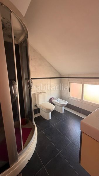 Foto e5813317-8e3f-4284-b6c3-a53d8631e6bf. Àtic a Mont Olivet Valencia