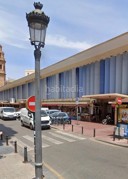 Foto c9a507cc-338e-4317-b92c-ac768f946e63. Pis a Russafa Valencia