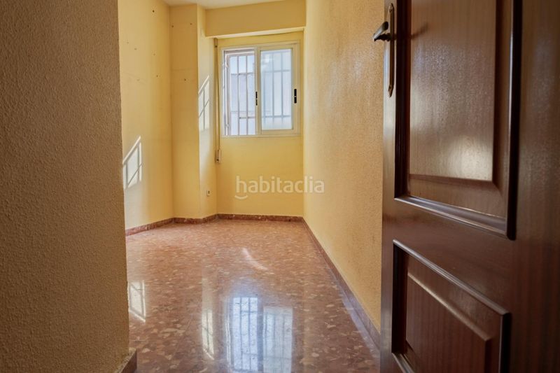 Foto df936914-9126-4105-b9f7-8a4d9846e06a. Duplex in Avenida de la Paz Xirivella