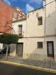 Casa en Carretera nova 10. Venta del 50% indiviso de casa urbana en alcanar � crtra./ nova,