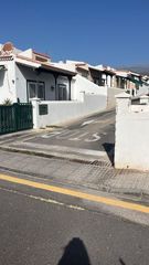 Location Maison jumelée  Calle san telmo. Casa a metro de la playa en abades