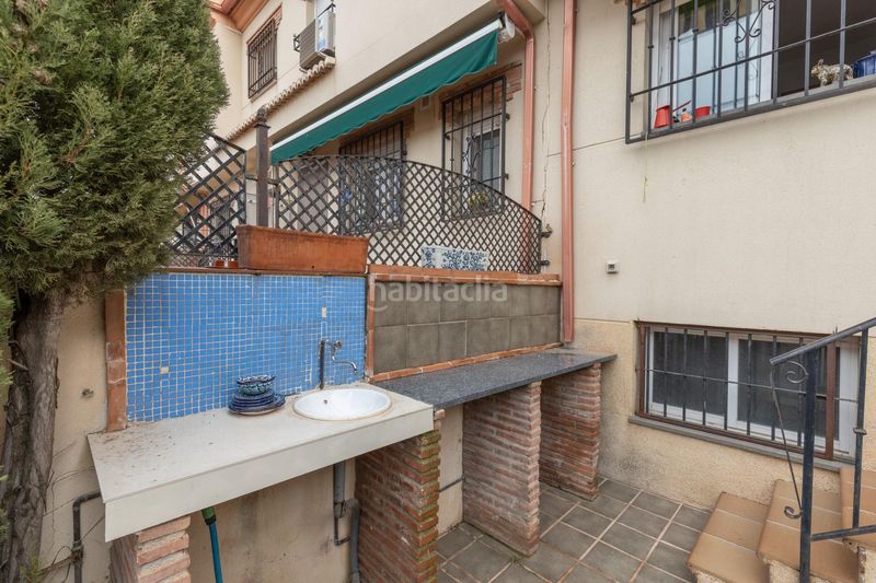 Foto 73a8d252-0ce4-4a61-a199-58a9f04c125e. Casa adossada a calle marte 21 a Ogíjares
