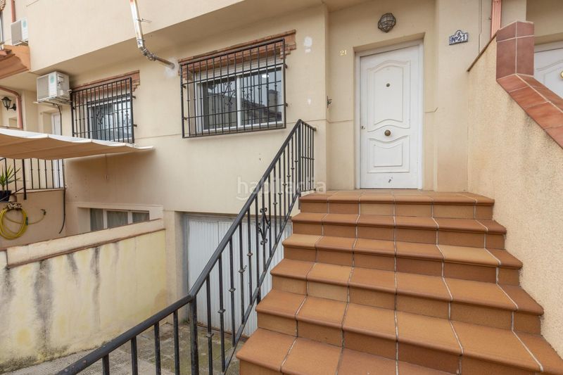 Foto b46aa8bc-cc8d-45df-a921-34ac07482c3d. Casa adossada a calle marte 21 a Ogíjares