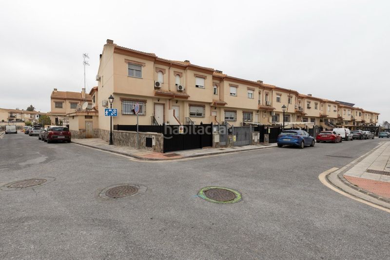 Foto fe8ddfe1-0f39-4ce9-831a-f630c1427374. Casa adossada a calle marte 21 a Ogíjares