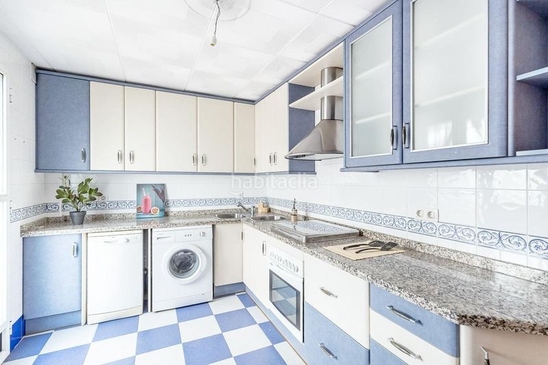 Foto a85d331f-ff11-4d66-861d-e2c227d4f3a0. Casa aparellada a dalia 32 a San Miguel Armilla