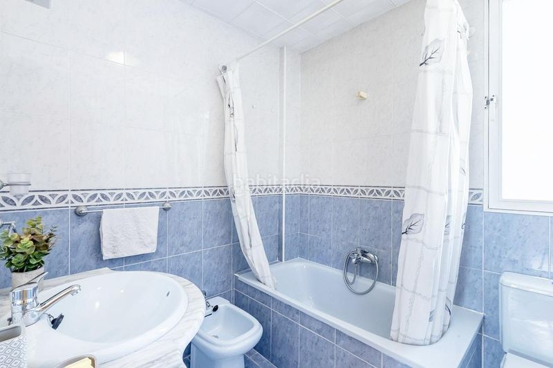 Foto eb6350a7-895c-4a03-8277-27d00ba908af. Casa aparellada a dalia 32 a San Miguel Armilla