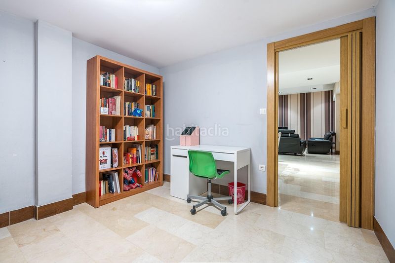 Foto ce484820-ba4b-4014-9c50-72448e4bacfd. Casa adossada amb calefacció aparcament a Huétor Vega