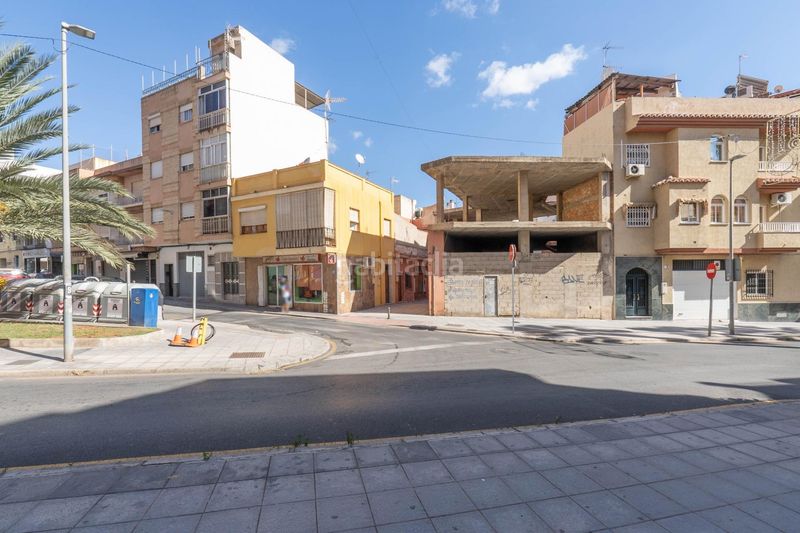 Foto 35f27a8a-5945-4141-bead-97fce8b3e20d. Edificio en calle calle rambla de capuchinos 18 edificio en venta en Motril