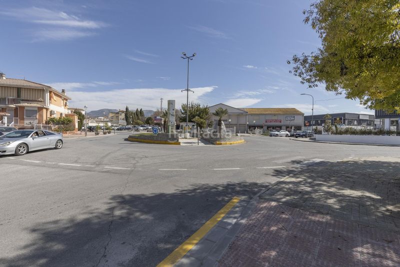 Foto fba8ec3a-94e7-4c83-8787-e5462d8d7111. Xalet a 12 camino nuevo a Peligros