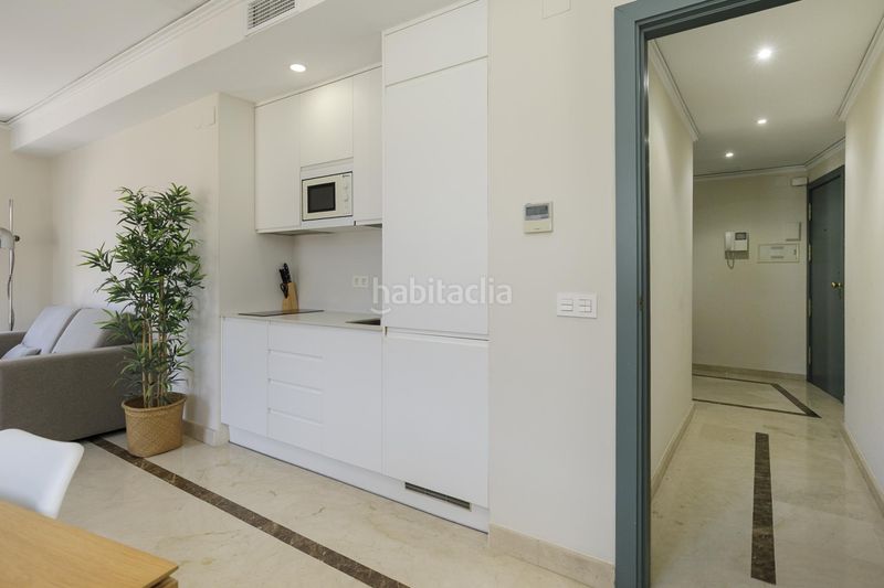 Foto 00573a3a-e916-4228-a266-ef1d979ddad7. Apartamento en calle gran vía de colón #46 4º 464 precioso apartamento reformado en gran vía, pleno centro en Granada