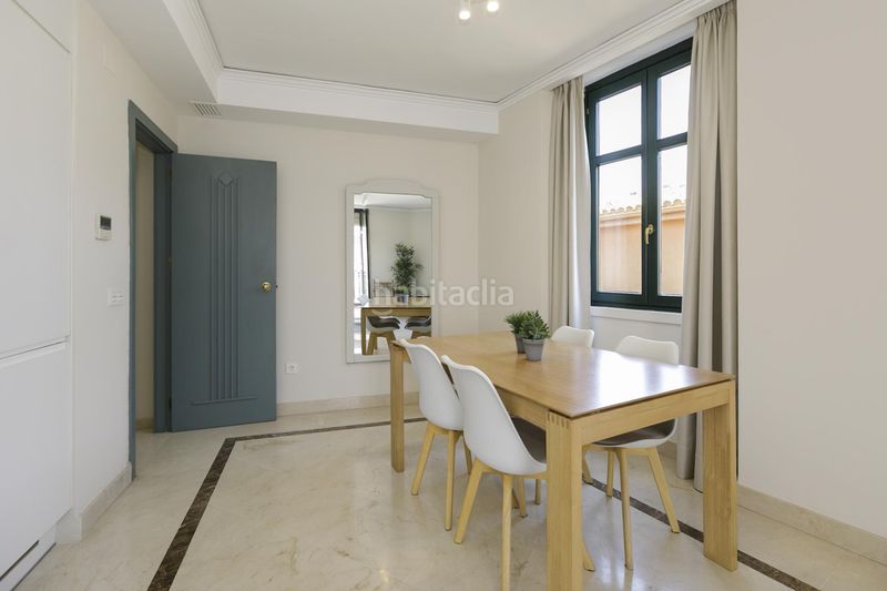 Foto 3838fbbc-bb10-434e-ad92-dbad5699f823. Apartamento en calle gran vía de colón #46 4º 464 precioso apartamento reformado en gran vía, pleno centro en Granada