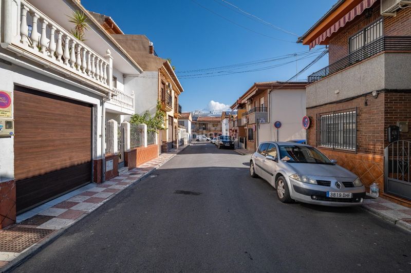 Foto 7b7ddea8-9693-450b-abb4-c90fb56a0ecf. Casa amb calefacció aparcament a San Miguel Armilla