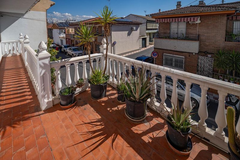 Foto ac3e91c7-a1ee-4583-91a8-278f89fec297. Casa amb calefacció aparcament a San Miguel Armilla