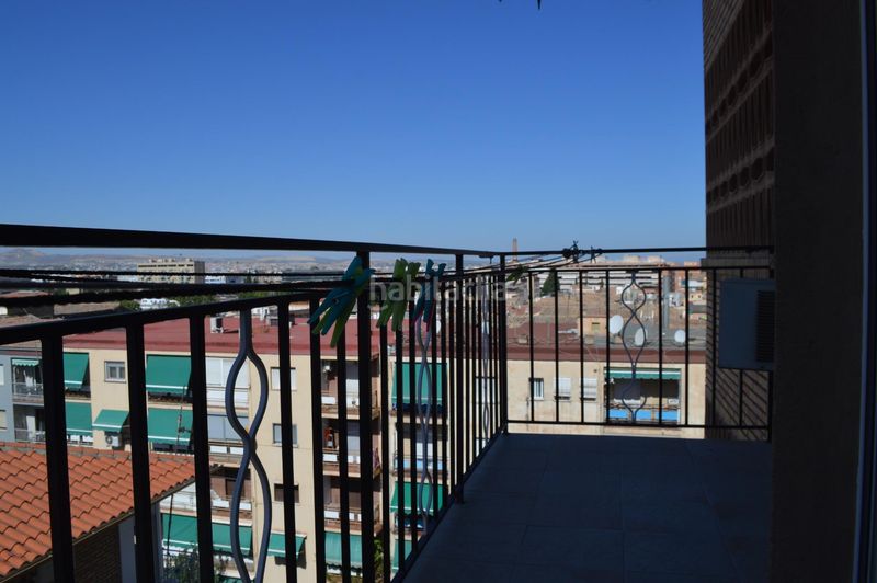 Foto 41969f36-7d6d-4e31-9827-ece38faa94d3. Rent flat in calle comarex 1 in Barrio de Zaidín Granada