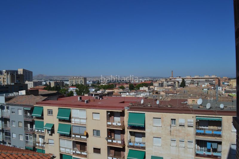 Foto 6fcdeada-8470-44da-86d7-8d77837cffd8. Rent flat in calle comarex 1 in Barrio de Zaidín Granada