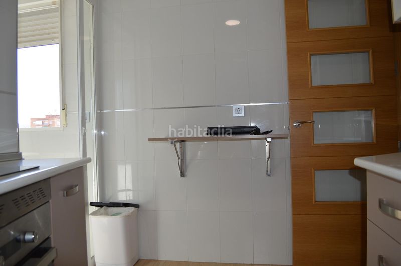 Foto c694eb04-c01b-4959-9334-9cb19e1ef8cf. Rent flat in calle comarex 1 in Barrio de Zaidín Granada