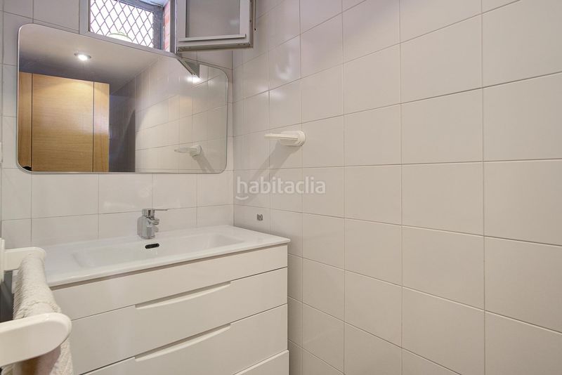 Foto a0edeb2e-6cac-449f-a7ee-9c51becb0b91. Àtic a calle calle cristóbal de morales 34 a Joaquina Eguaras Granada