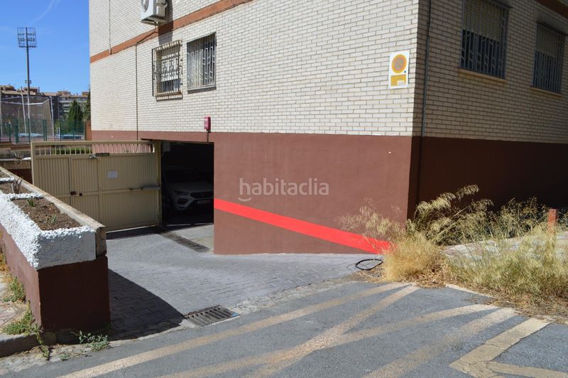 Foto adf5331f-62be-481b-b849-1cd4b455a7a3. Affitto posto auto in Castaño - Mirasierra Granada