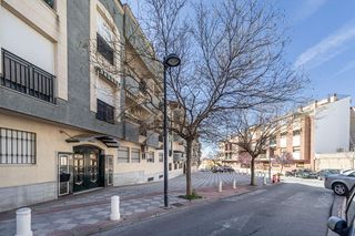 Appartamento in Calle calle aixa 1. Piso de 2 dormitorios en atarfe.