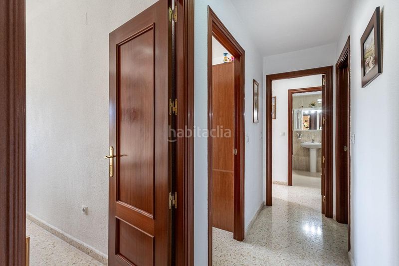 Foto 58856108-9442-44a0-b84f-673ff5037543. Pis a calle gobernador pedro temboury 31 a Joaquina Eguaras Granada