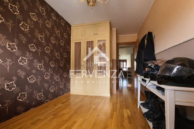 Foto cb6cfb12-a771-4d0c-9de0-d213b9b78c0e. Piso en Argañosa Oviedo