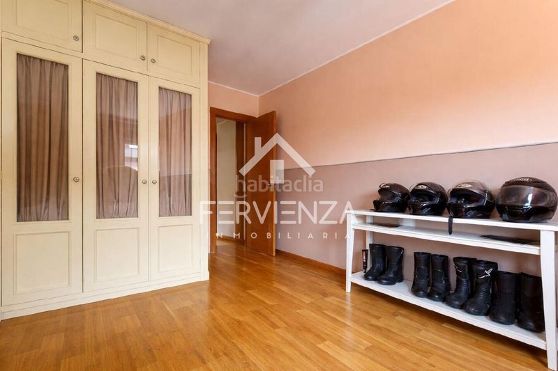 Foto ff69ae90-d758-420c-a3a7-4ef9d17ac844. Piso en Argañosa Oviedo