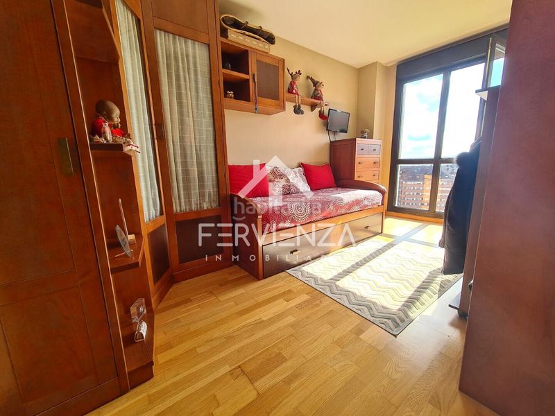 Foto 94f4acc1-4dd9-4191-a7f7-817748380913. Duplex in Lena