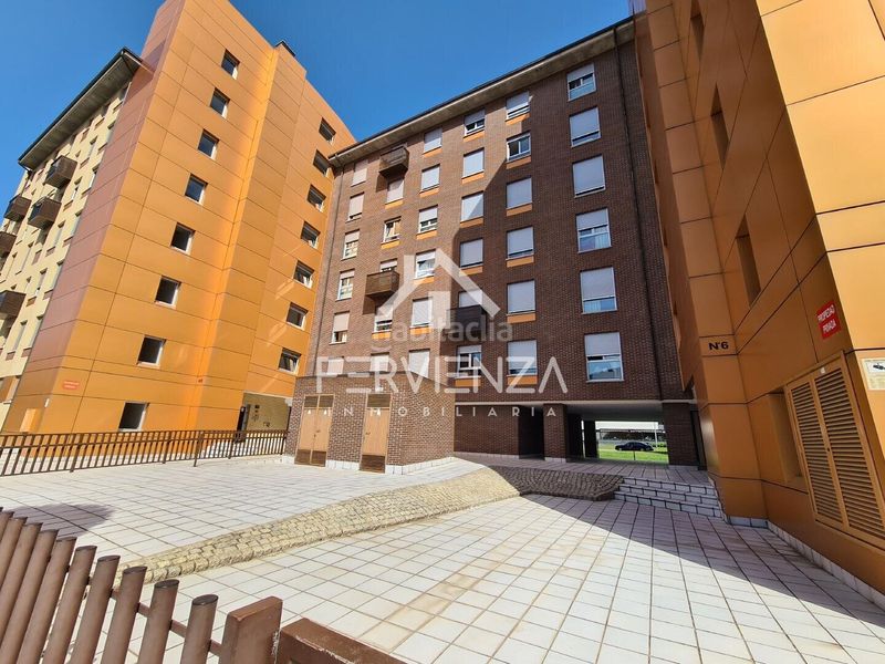 Foto 0c8a805e-bd5c-43e6-b517-04d074bae6f8. Piso en Corredoría - La Carisa - Prado de La Vega Oviedo