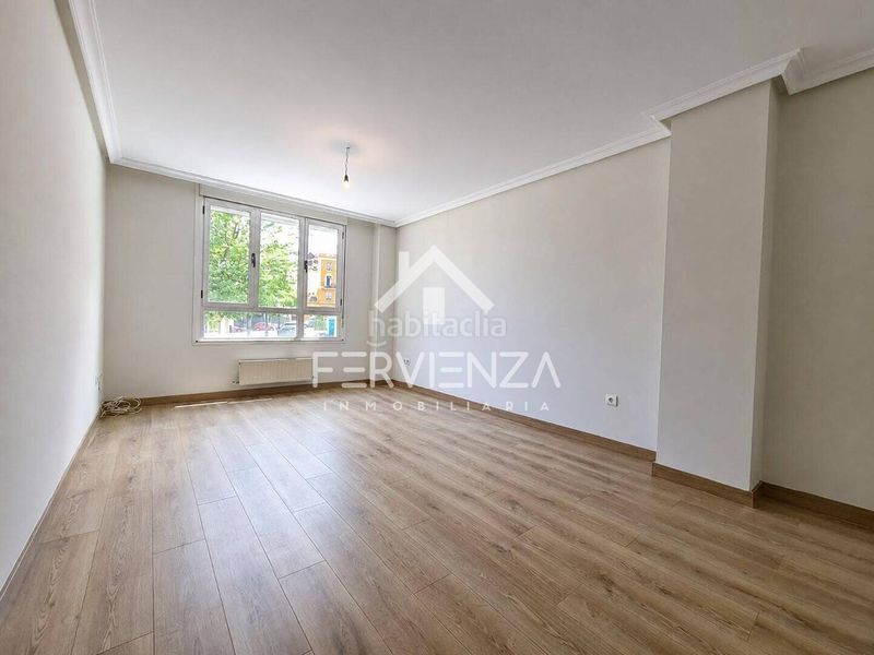 Foto 1af80afc-c078-4ee2-97b7-327f3da4a6b2. Pis a El Postigo Oviedo