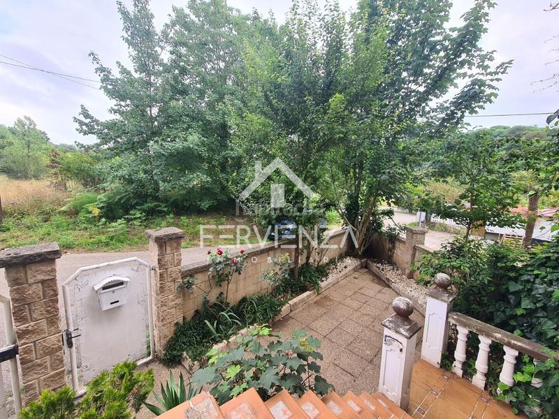 Foto ad6c4eeb-fba7-4604-8550-7a660b6aba24. Casa a Parroquias Sur - La Manjoya Oviedo