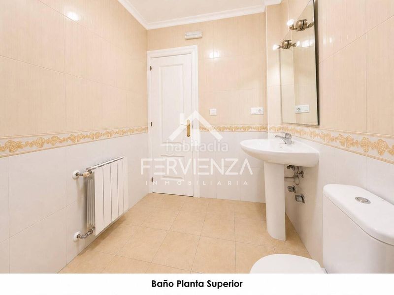 Foto cb24744a-be59-4886-86ce-eb6fa96630df. Casa aparellada a Salinas Castrillón