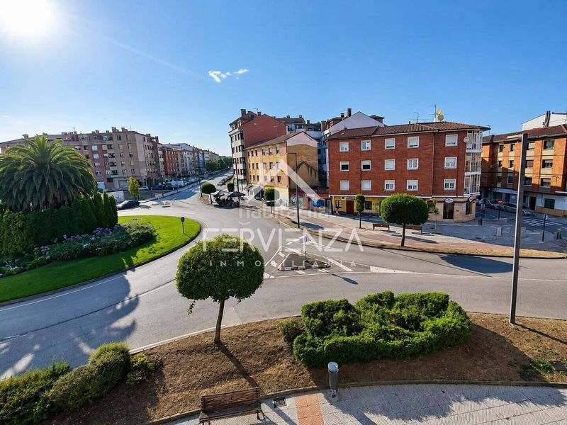 Foto 7cb62eb9-326c-4c97-b51b-2620c9be5e75. Pis a Lugones Siero