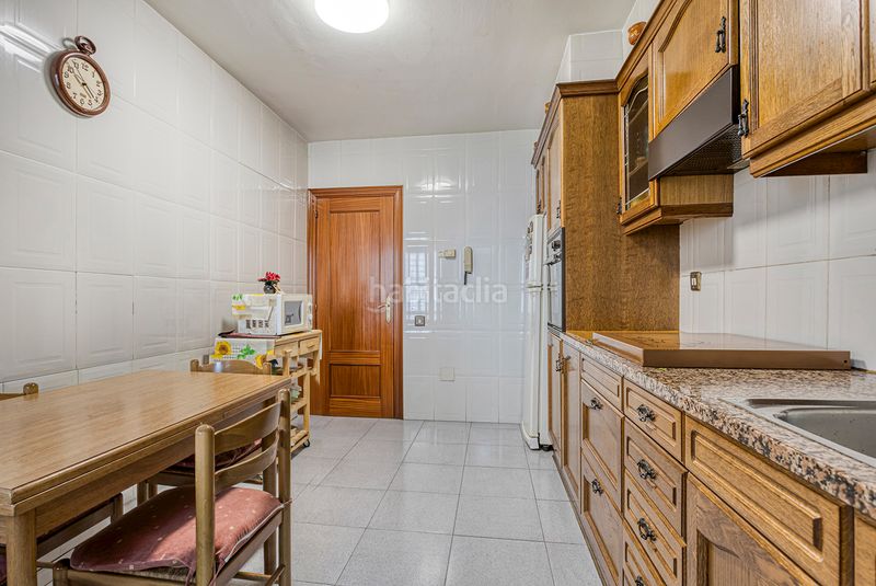 Foto db40a1bf-f06d-4e73-b963-8f7ca594cc5d. Casa adossada amb xemeneia calefacció aparcament a Vilanova del Camí
