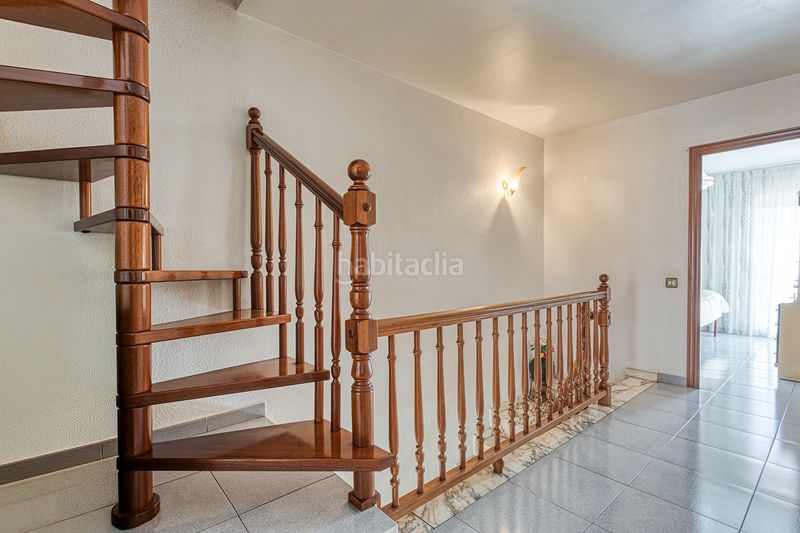 Foto e343eae7-0952-4e39-b2e3-7f1647a7e1c5. Casa adossada amb xemeneia calefacció aparcament a Vilanova del Camí