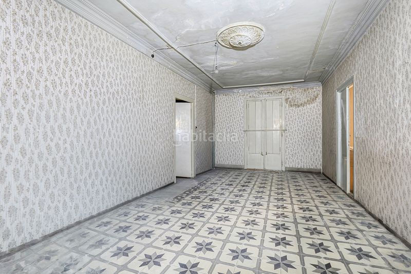 Foto 85349c09-e695-48e8-8de6-ce74787e4ab7. Maison avec cheminée chauffage dans Centre Igualada